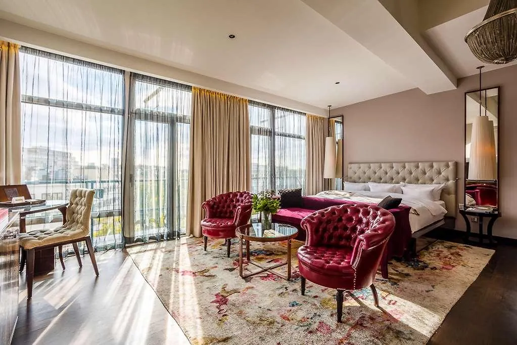 Hotel Zoo Berlin 5*,
