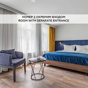 Отель Queen Bee