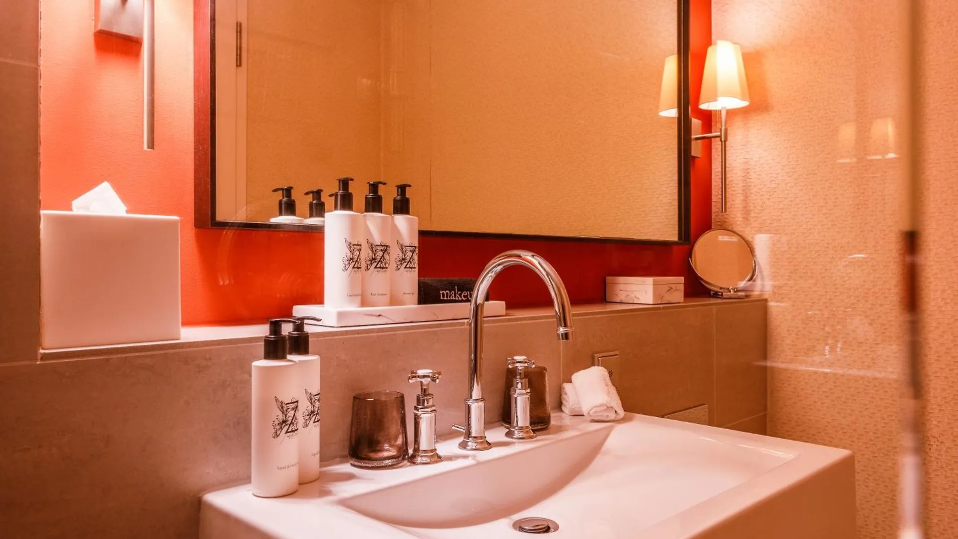 Hotel Zoo Berlin 5*,